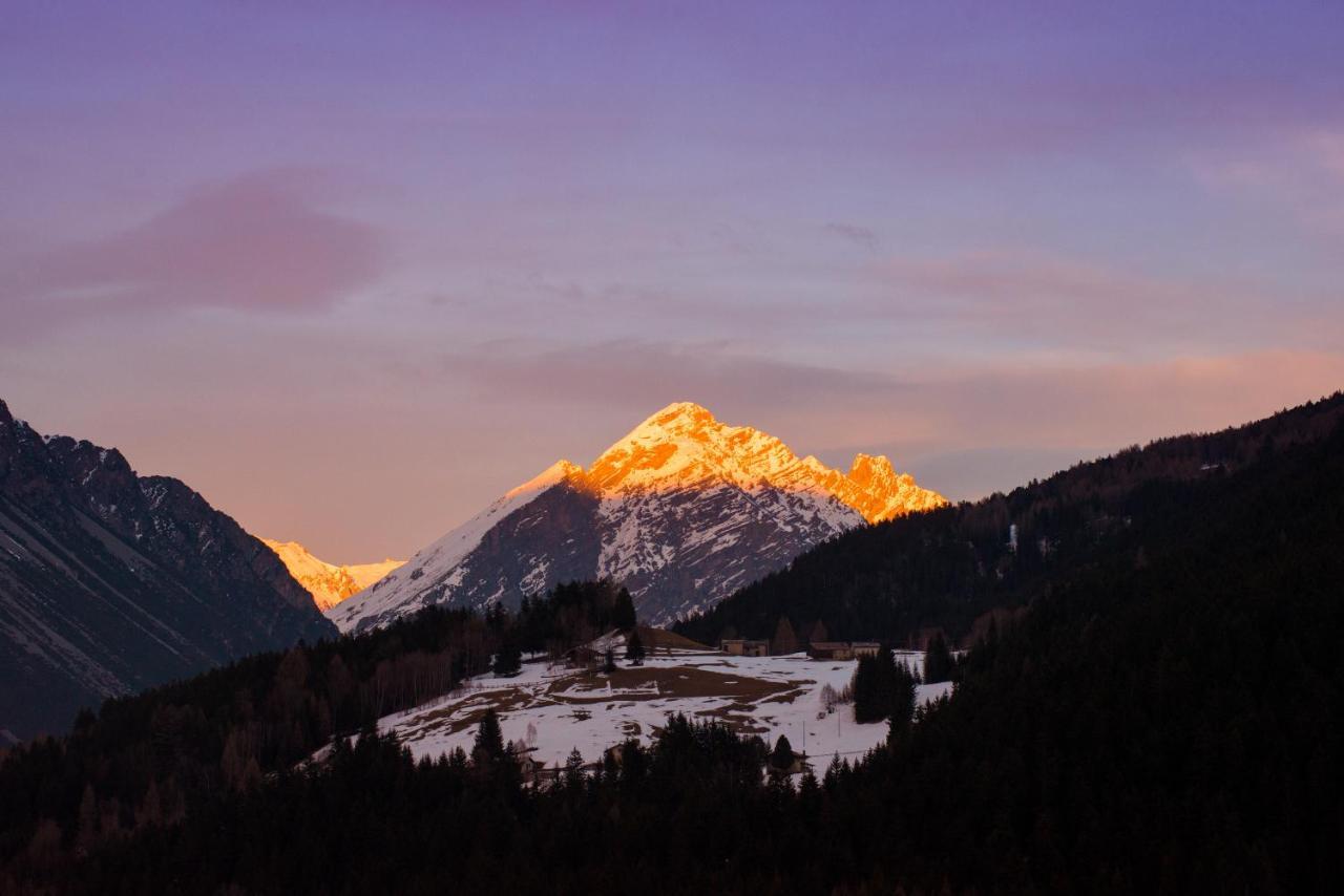 Hotel San Carlo, Tra Bormio E Livigno Isolaccia Kültér fotó